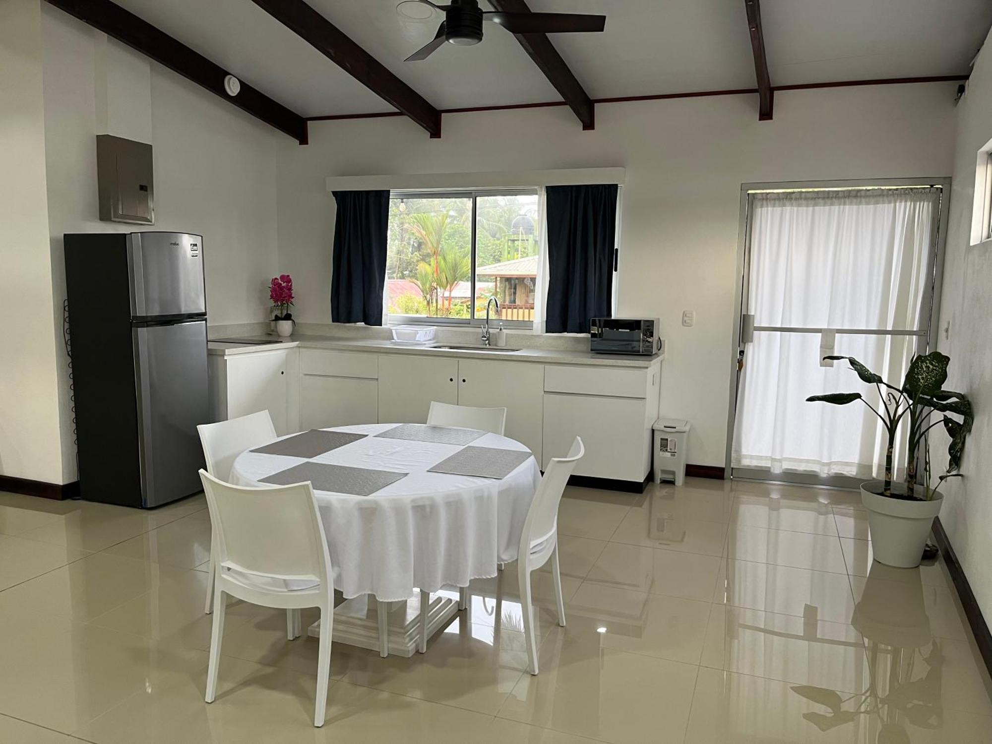 The Babylon Suite Tortuguero Exterior photo